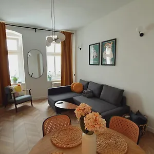 https://kurkowa-apartment.hotelswroclaw.com