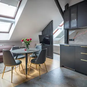 https://apartamenty-dluga-27.krakowhotelspoland.com
